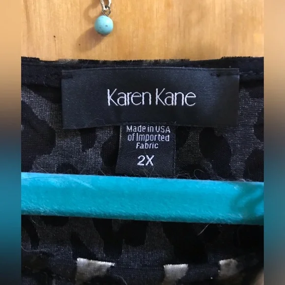 Karen Kane 2X Black Leopard Print Top - Picture 2 of 8